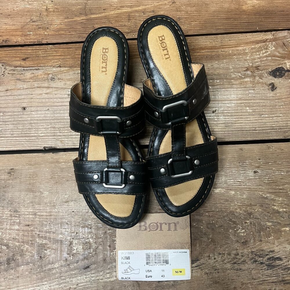 NWOT! Womens Size 11 Born Leather Sandals